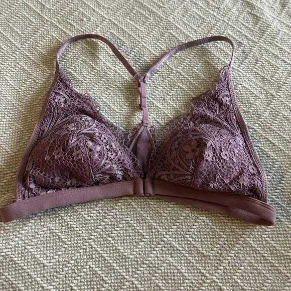 2 Bralettes - Picture 5 of 5